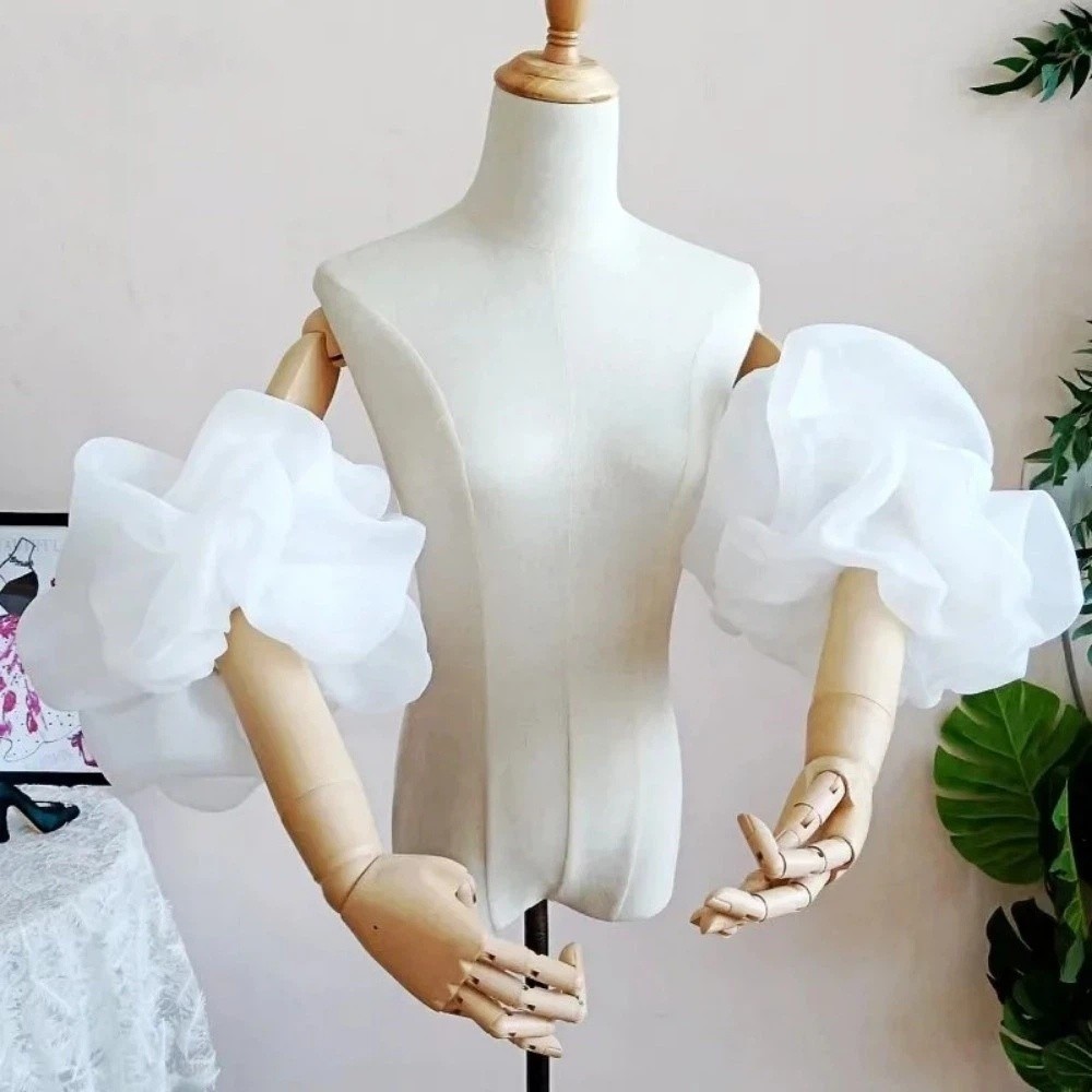 Eleganti Maniche Imbottite da  - Winter Clothing Clearance Sale recensione e prezzo